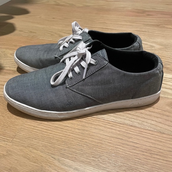 Travis Matthew Cuater Sneakers Size 10 - Picture 1 of 4